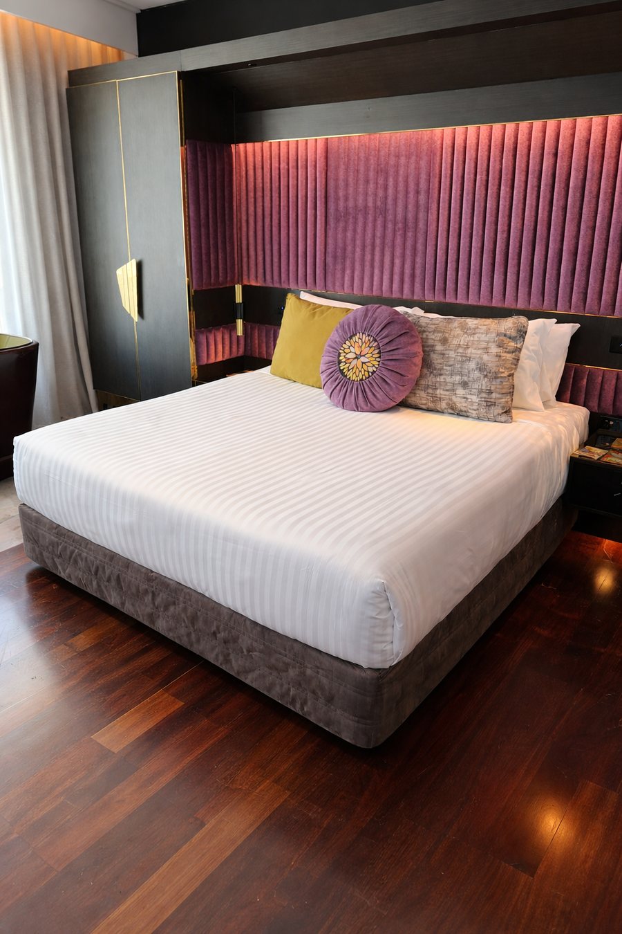 QT Perth, guest room